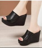 Buy trendy type shoes and loafers in Nigeria and explore the best online store for clothes and shoes in Nigeria.